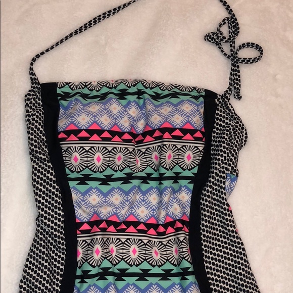 NWOT old navy bathing suit - Picture 2 of 3